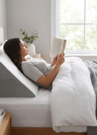 Memory Foam Wedge Pillow Back & Leg Elevation