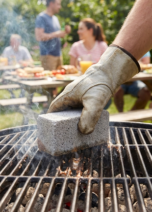 Grill Cleaning Brick for BBQ Racks and Cookers